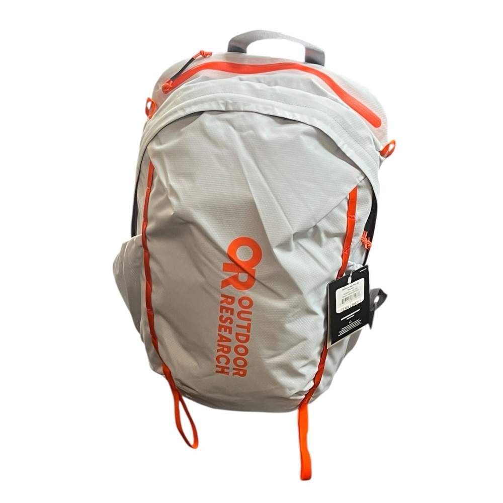 NWT Outdoor Research Adrenaline Day Pack 30L
Titanium